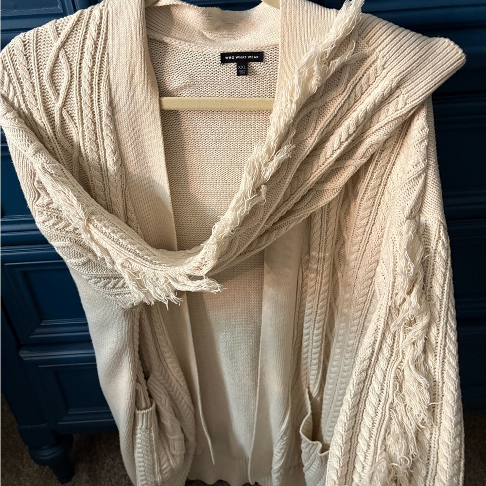 Fringed Cream Cable Knit Cardigan 🫶🏼